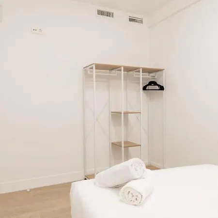 Apartment Contemporary 6bd For 12 Ventas *