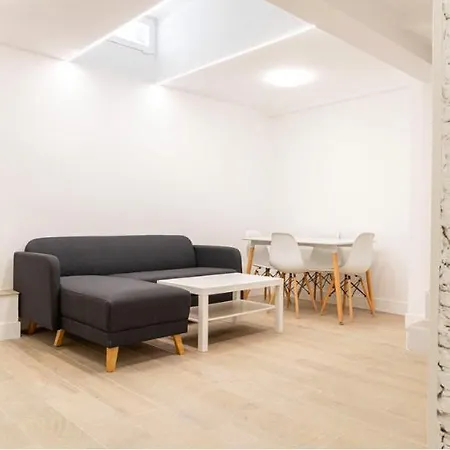 Apartment Contemporary 6bd For 12 Ventas Madrid