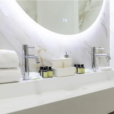 Contemporary 6bd For 12 Ventas Apartment Madrid