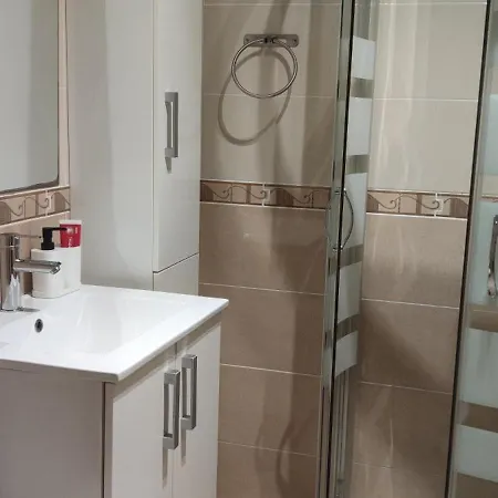 Habitacion Doble Con Bano Privado Guest house Madrid