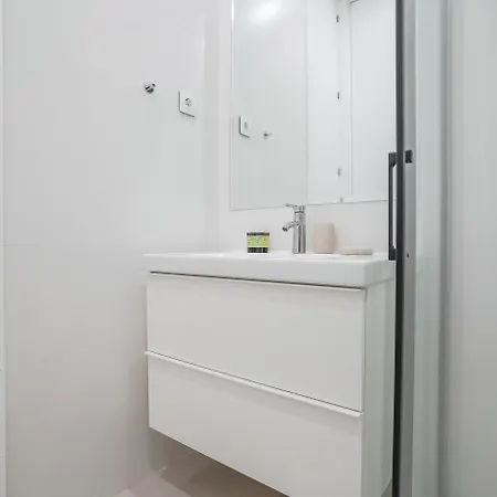 Apartment Modern Apartment-1bedroom 1bath-prosperidad