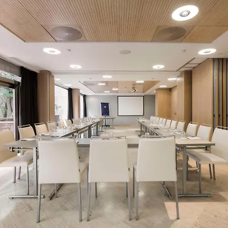 Hotell Nh Principe De Vergara 4*