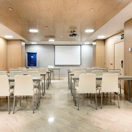 Ξενοδοχείο Nh Principe De Vergara 4*