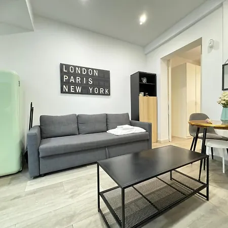 Dianthus House Madrid