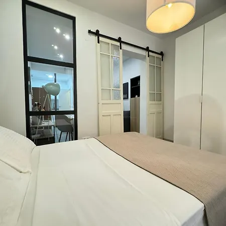 Apartment Dianthus House Madrid