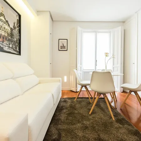 Apartment Santa Ana Plaza *