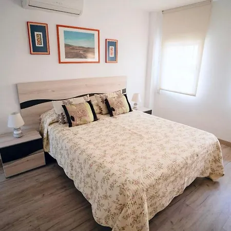 Apartment Comodo Piso Cerca Del Aeropuerto By Bebalmy