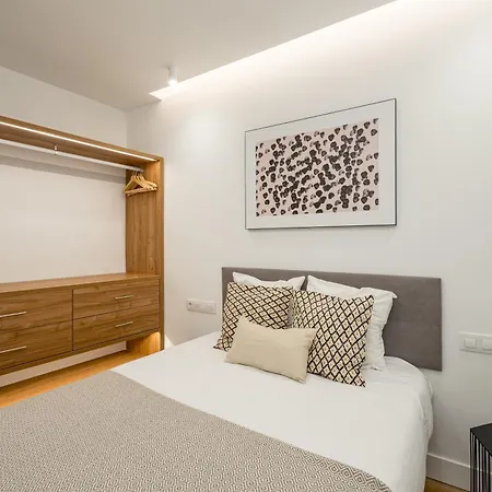 Chueca Viii Calle Hortaleza 3br 3bh Apartment