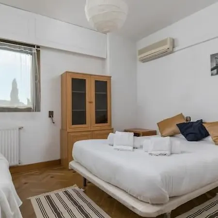 Apartamento De 200m2 En Retiro Con Piscina Apartment *