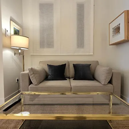 Center Charm 1 Bedroom