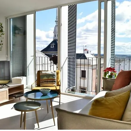 Nuevo Lalatina Apartment *