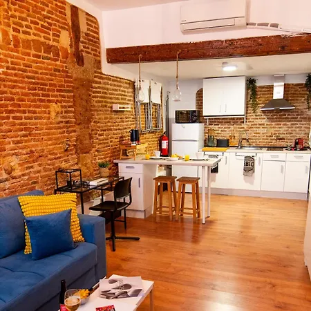 Apartment Forum *