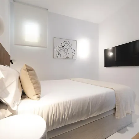 Reina Sofia Center Apartment