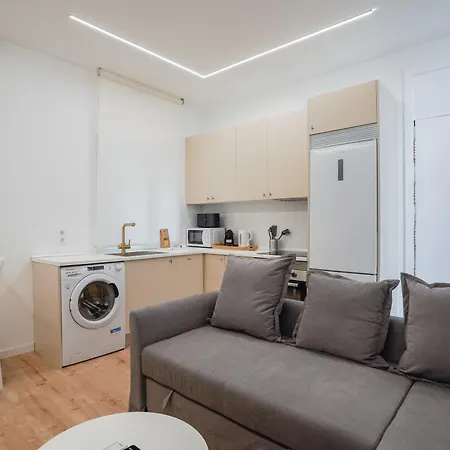 Cozy And Modern-1bedroom 1bathroom-delicias * Madrid