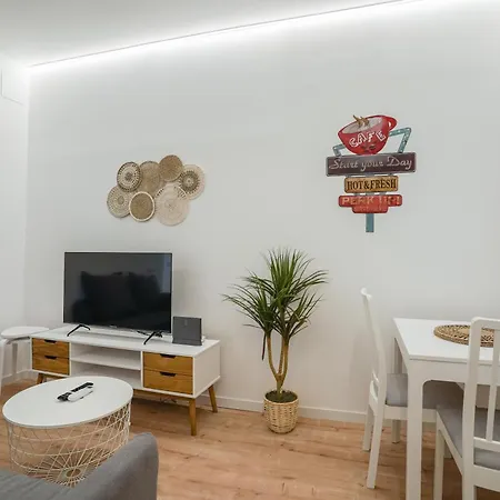 Apartment Cozy And Modern-1bedroom 1bathroom-delicias Madrid