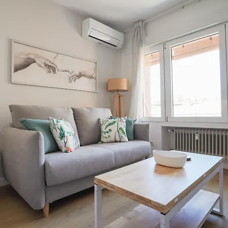 Cozy Studio-chamberi Apartment *