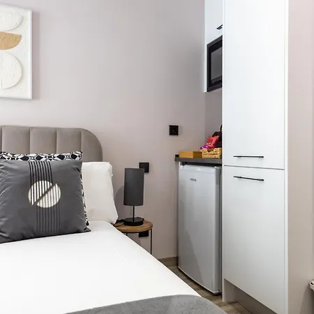 Dobo Homes - Vn17 * Madrid