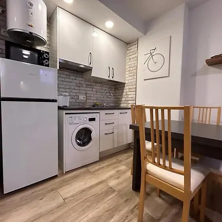 Charming Rio Manzanares Apartment *