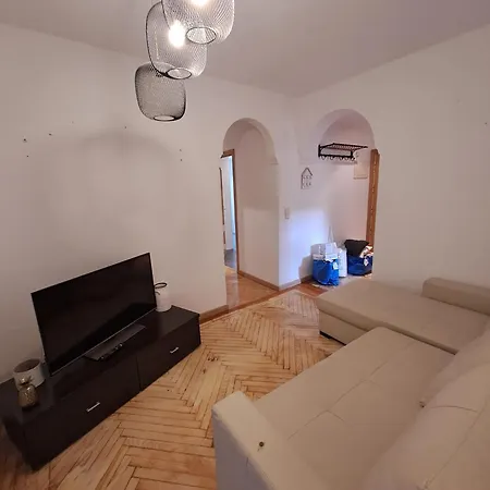 In - Private For Rent In Calle De San Bernabe