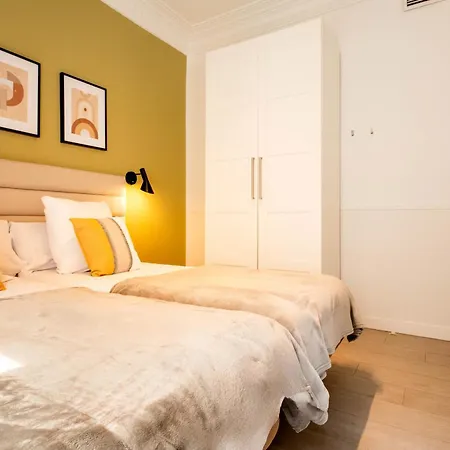 Apolo En Appartement Madrid