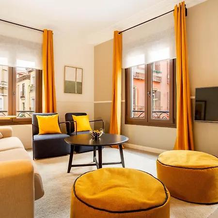 Mit House Madville En Apartamento