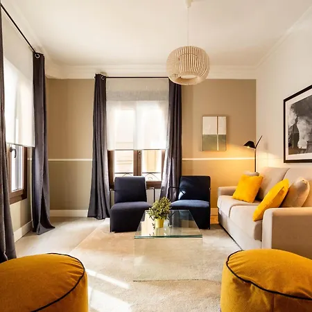 Apolo En Appartement Madrid