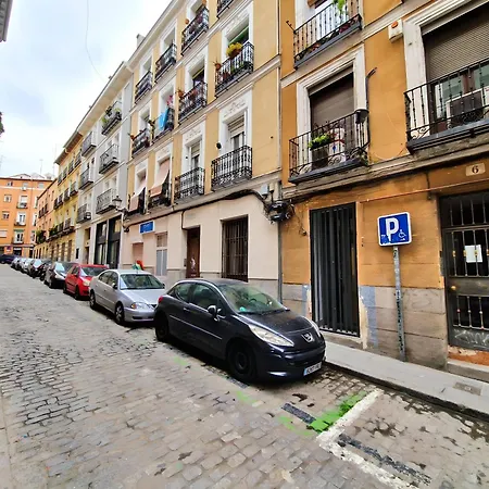 Estupendo Estudio En Lavapies *