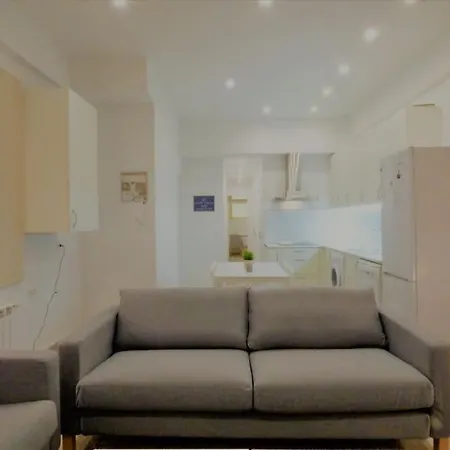 Apartment Juvenil En La Mejor Zona De