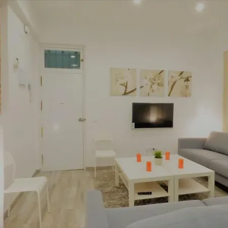 Apartment Juvenil En La Mejor Zona De
