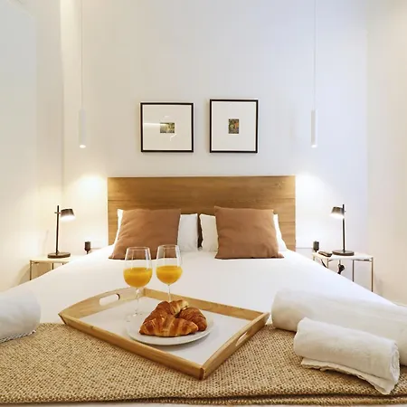 The Star Apartment *