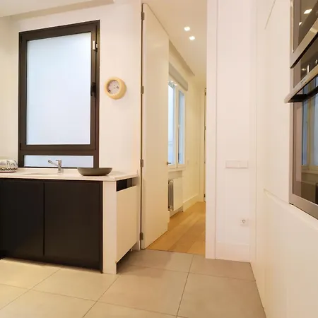 Apartment House Of Arts - Justicia *