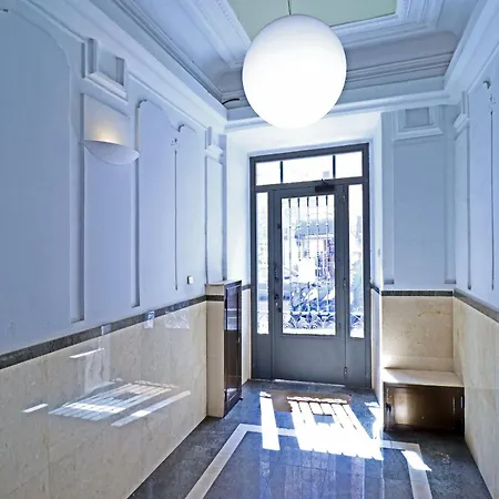 Apartment House Of Arts - Justicia *