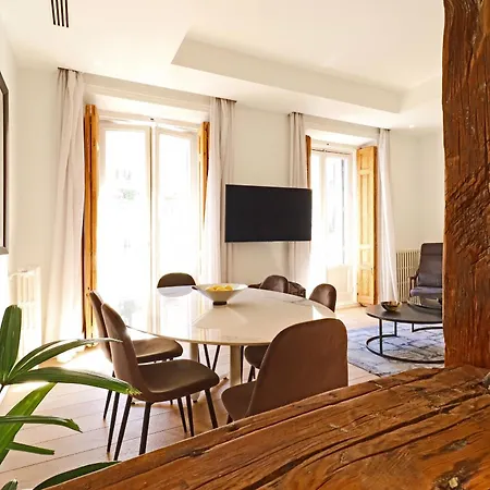 House Of Arts - Justicia Apartment