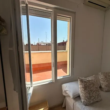 Pensión Arrate 2*