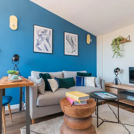 Apartment Authentic Experience -plaza Mayor 7min Walk - Spectacular View - Champagne