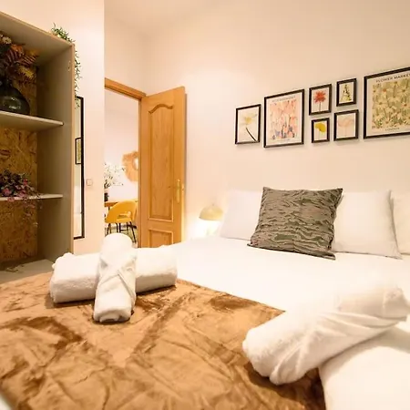 Apartment For Encantador Temporal De Dos Pal10