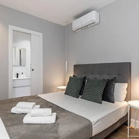Waou Essence Iii Anton Martin - Corta Duracion Apartment *
