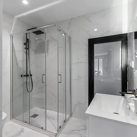 Apartment Waou Essence Iii Anton Martin - Corta Duracion *