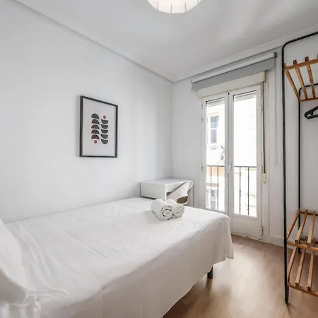 Reformados En Tirso De Molina Act Apartamento Madrid