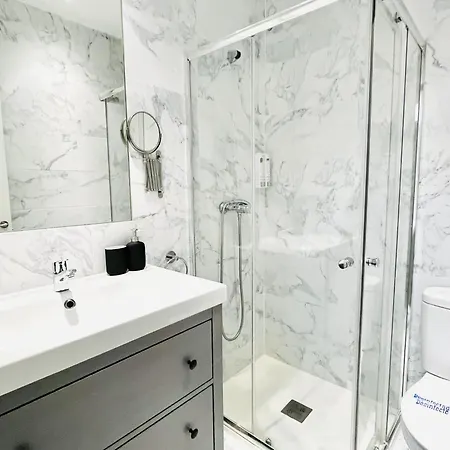 Dplace To Be - Luxury In Historic Center Bed & Breakfast Madrid