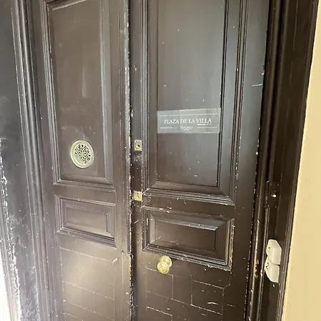 Bed and Breakfast Dplace To Be - Luxury In Historic Center Μαδρίτη