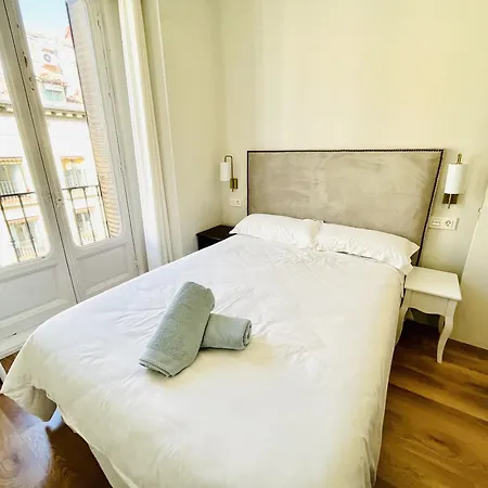 Frühstückspension Dplace To Be - Luxury In Historic Center *