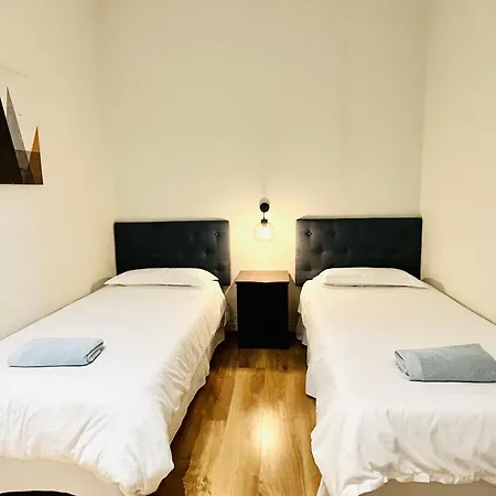 Dplace To Be - Luxury In Historic Center Frühstückspension Madrid