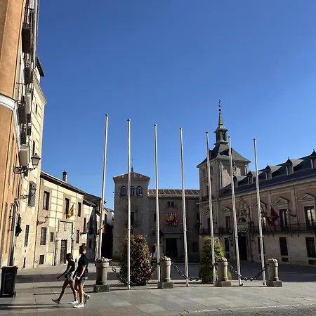 Dplace To Be - Luxury In Historic Center Madrid