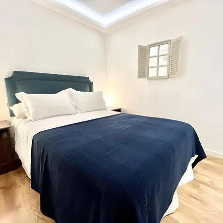 Dplace To Be - Exclusive In Historic Center Panzió Madrid