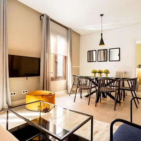 Mit House Madville En Apartamento