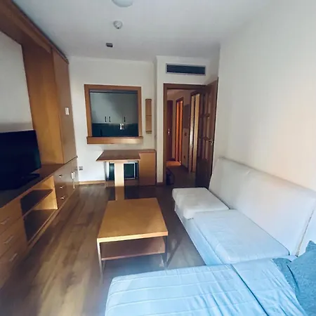 Belfast Con Wifi, Piscina Y Netflix Apartamento Madrid