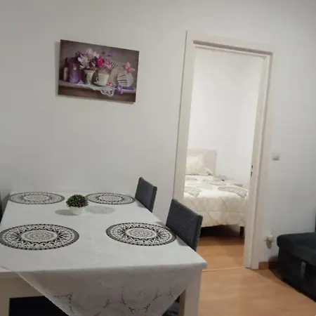 Plaza Espana Rio Apartment *