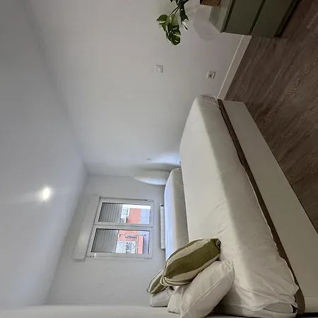Dos Habs Urgel R3 Apartment *