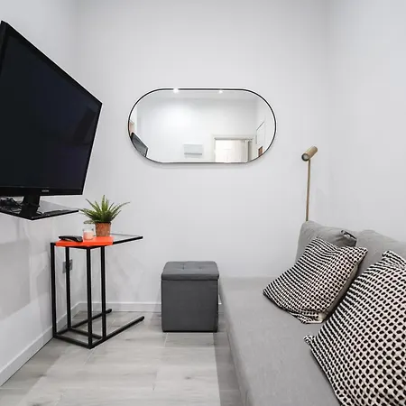 Cozy Apartment-1bedroom 1bath-chamberi Apartment